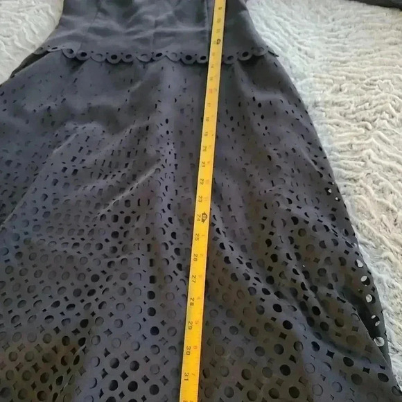 Banana Republic laser cut dress - Picture 10 of 10